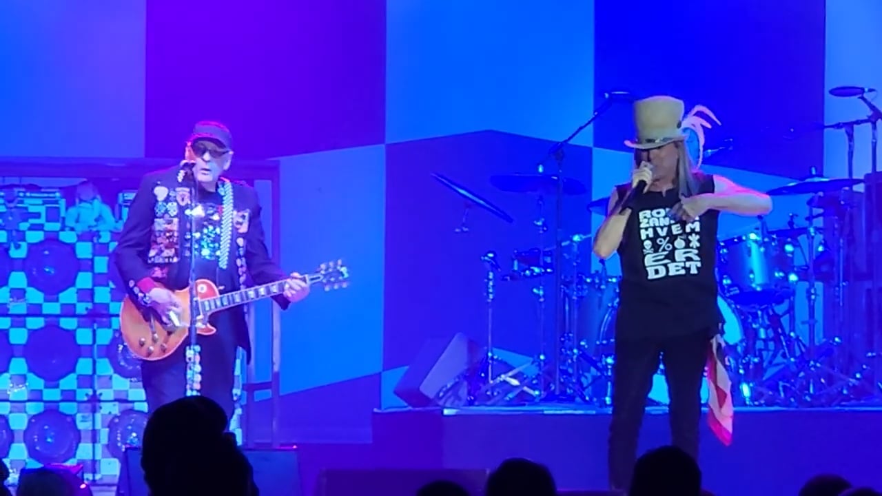 Cheap Trick (26)
