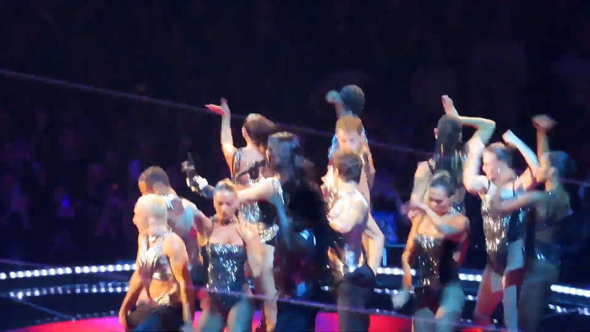 Dua Lipa – Climate Pledge Arena – October 2025 (5)
