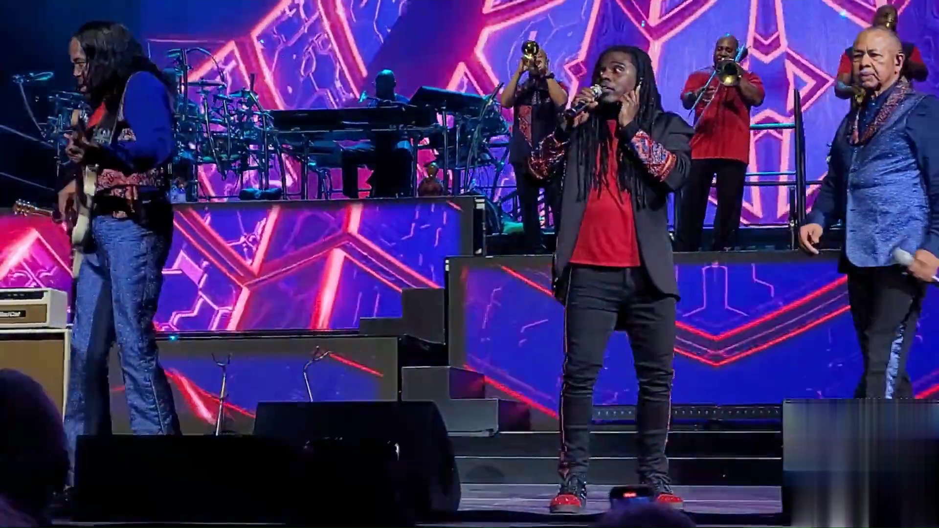 Earth-Wind-Fire-Nashville-2024-7
