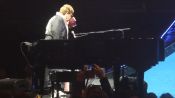 Filename=Elton_John_25.jpg
Filesize=46KiB
Dimensions=1280x720
Date added=Jun 27, 2025 Elton_John_25.jpg