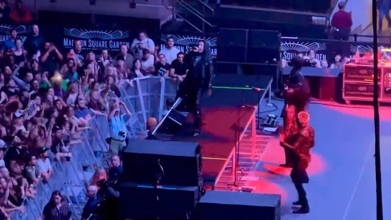 Falling_in_Reverse_28729
