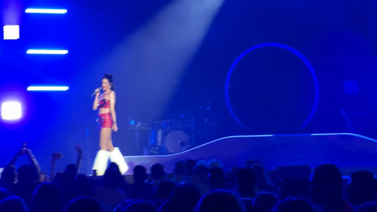 Katy-Perry-Jingle-Ball-2024-2
