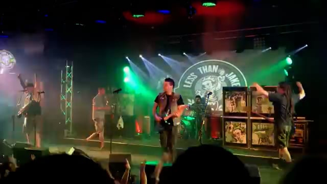 Less Than Jake (28)
