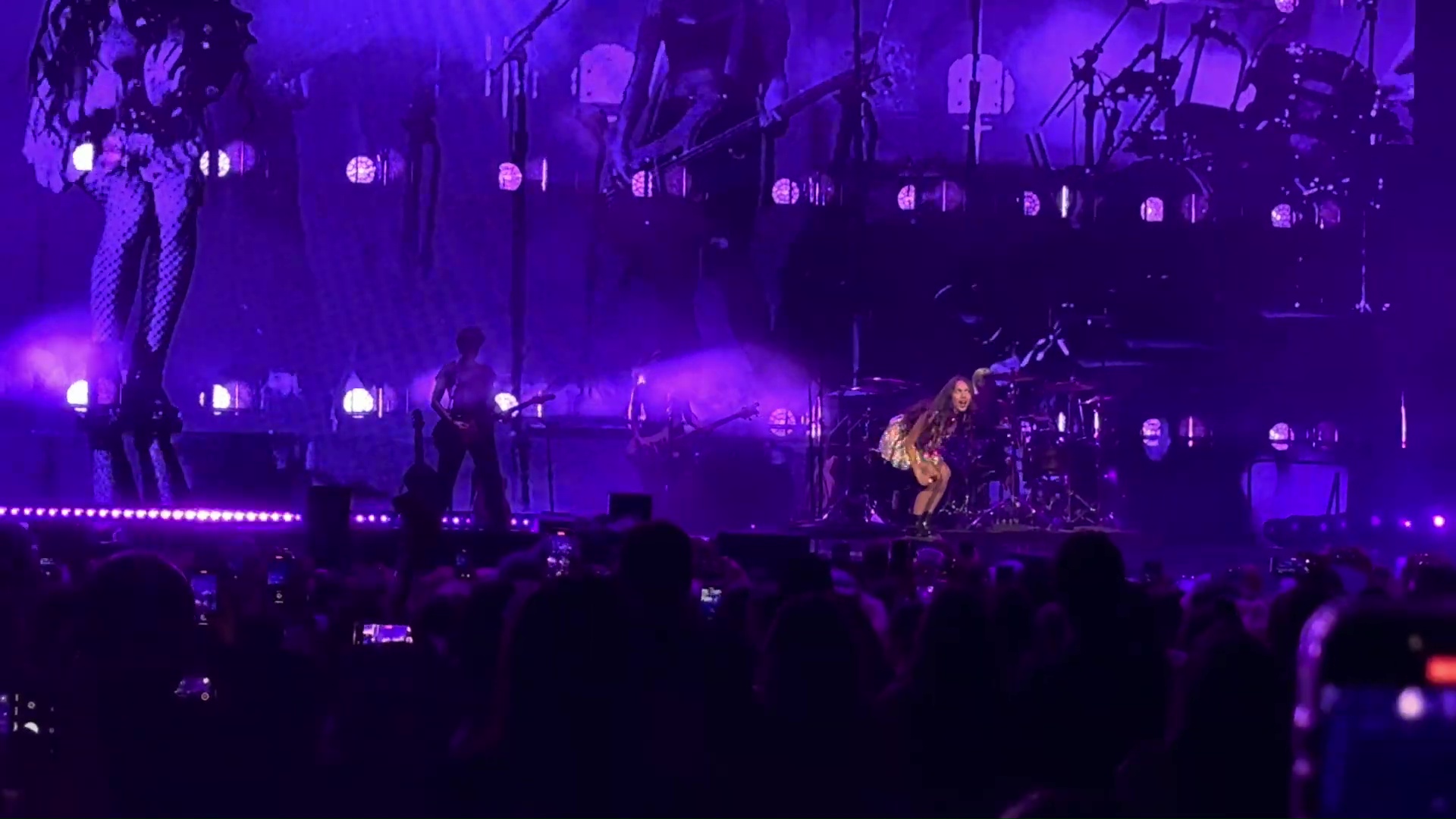 olivia-rodrigo-philly-2024-1
