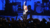 Paramore_-_The_Fillmore_Detroit2C_May_10th_2013_282129.jpg