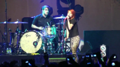 Filename=Paramore_282329.jpg
Filesize=93KiB
Dimensions=1280x720
Date added=Jun 27, 2025 Paramore_282329.jpg
