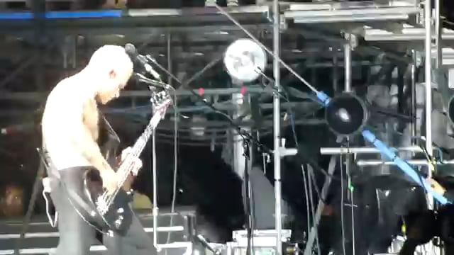 Red-Hot-Chili-Peppers-5
