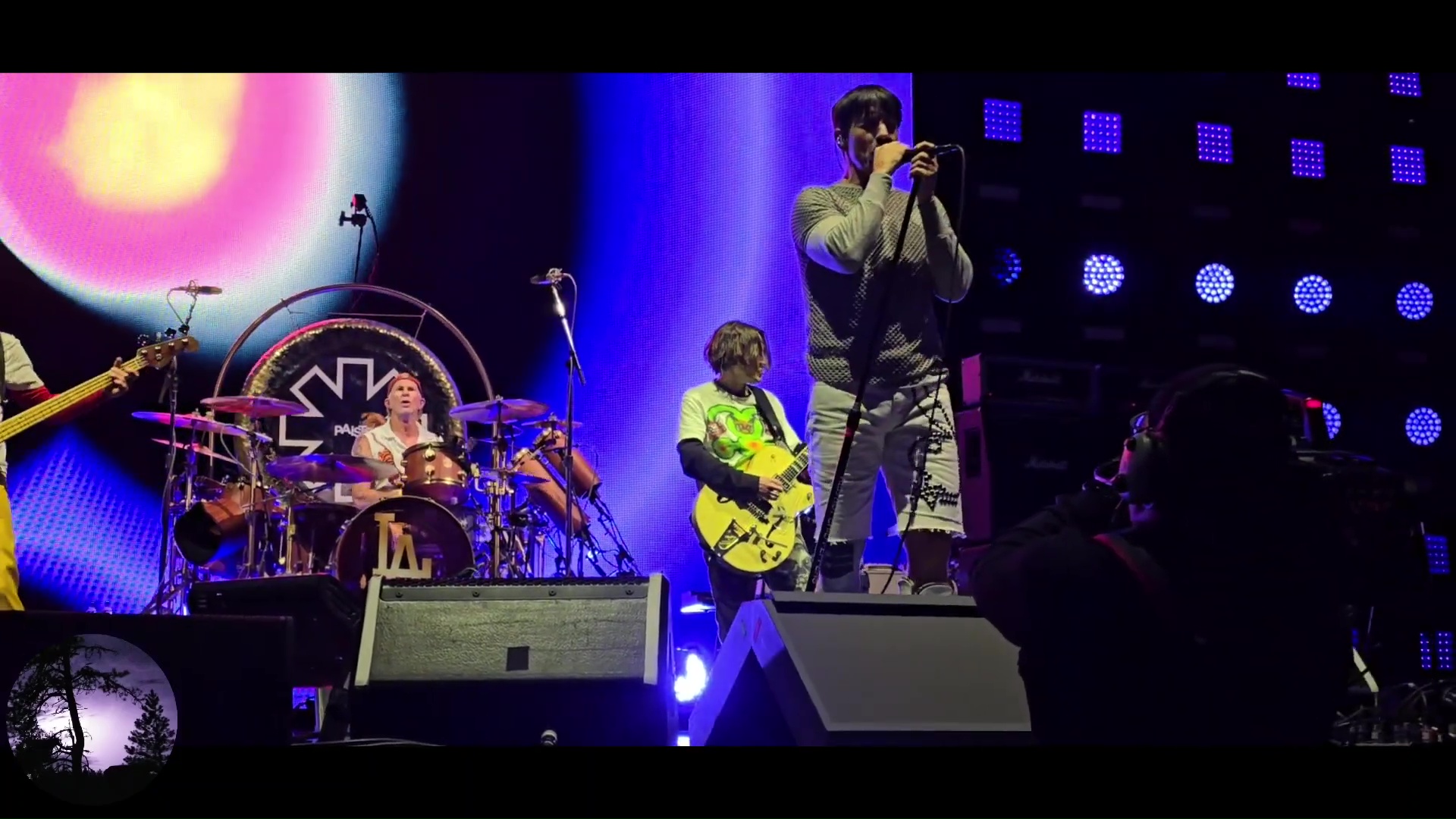 Redhot_Chili_Peppers_281129
