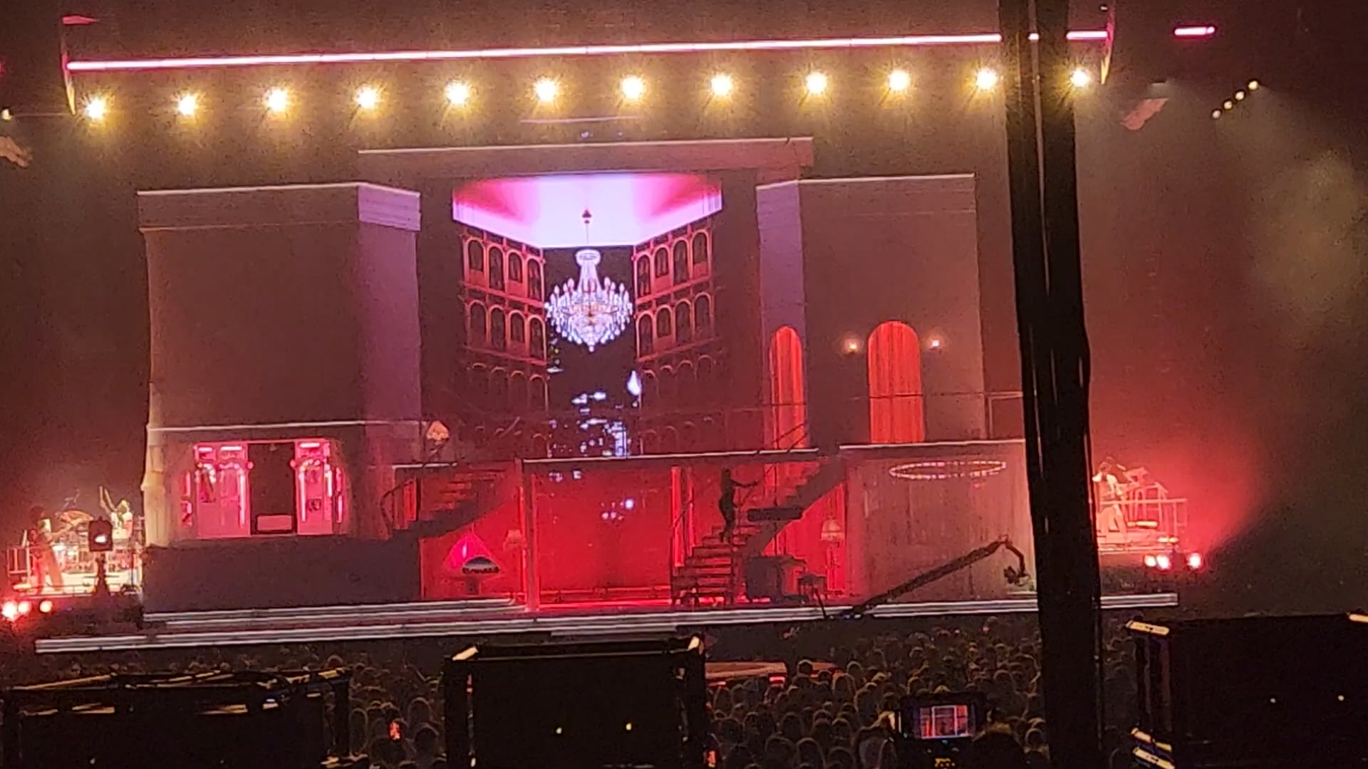 Sabrina Carpenter – Bridgestone Arena, Nashville, TN (November 2025) (11)
