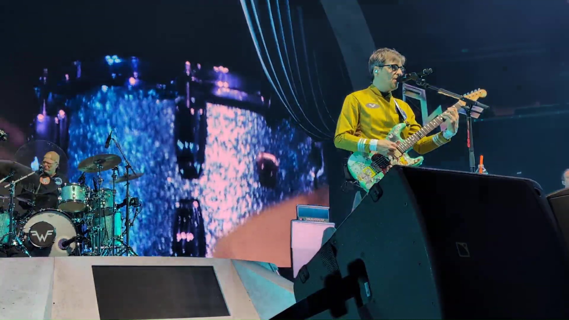 Weezer-Chicago-2024-19
