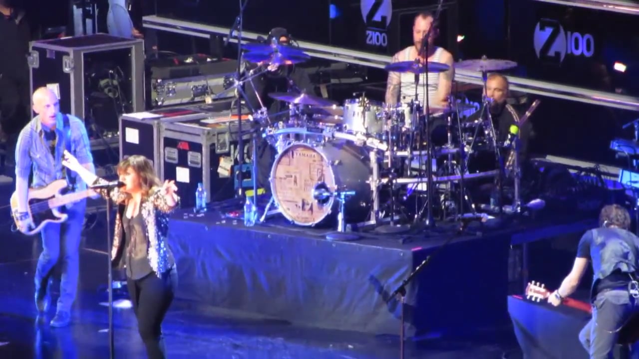 Kelly_Clarkson_28929
