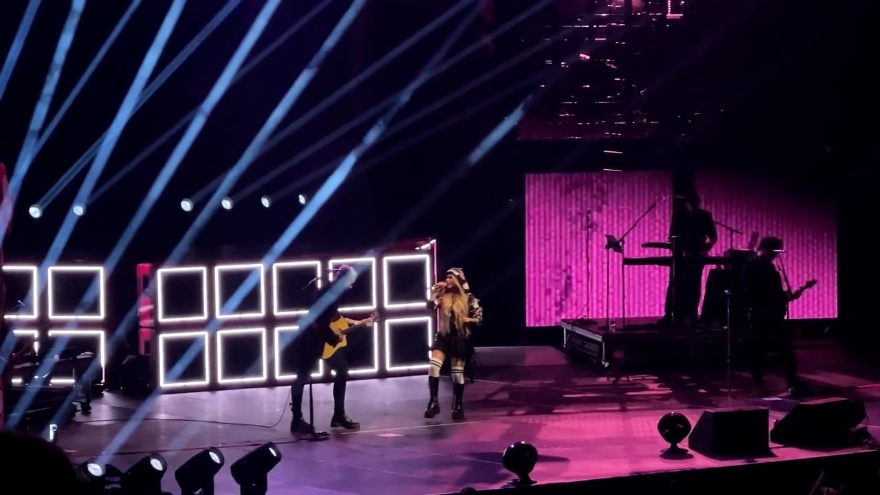 Avril-Lavigne-Toronto-2024-8
