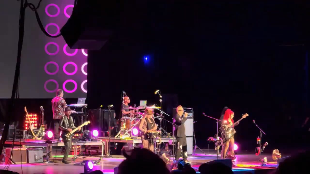 B-52s – Budweiser Stage – Toronto, ON, Canada – September 2025 (1)
