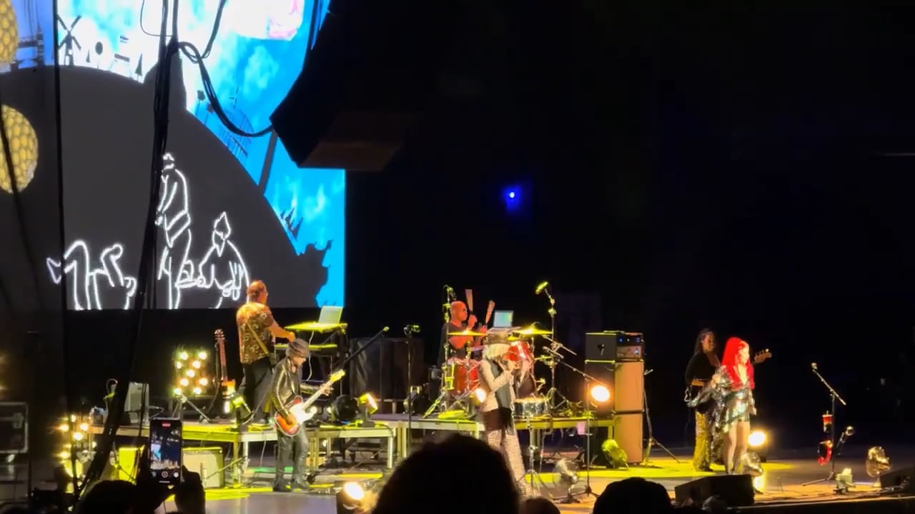 B-52s – Budweiser Stage – Toronto, ON, Canada – September 2025 (9)
