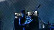Kings_of_Leon_-_MGM_Resorts_Village2C_Las_Vegas2C_September_2014_281529.jpg