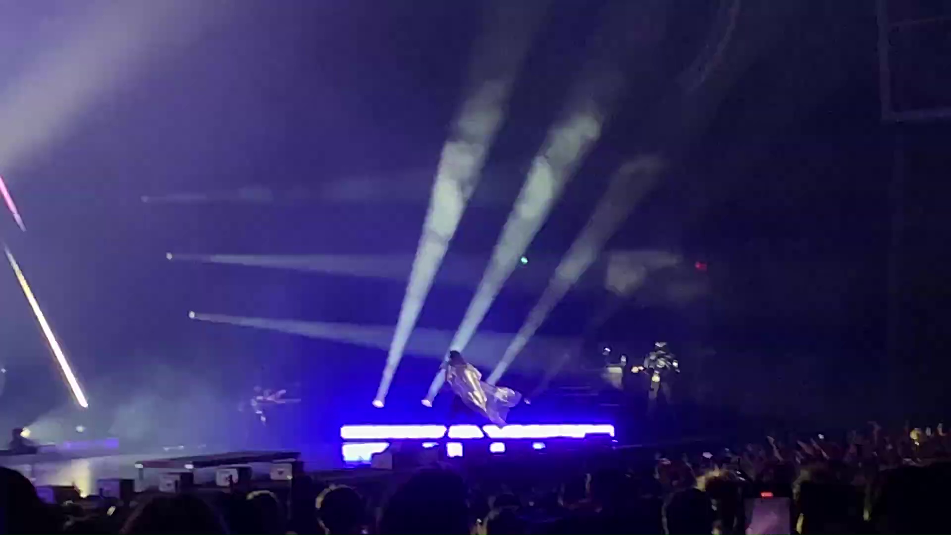 Thirty-Seconds-to-Mars-Toronto-2024-9
