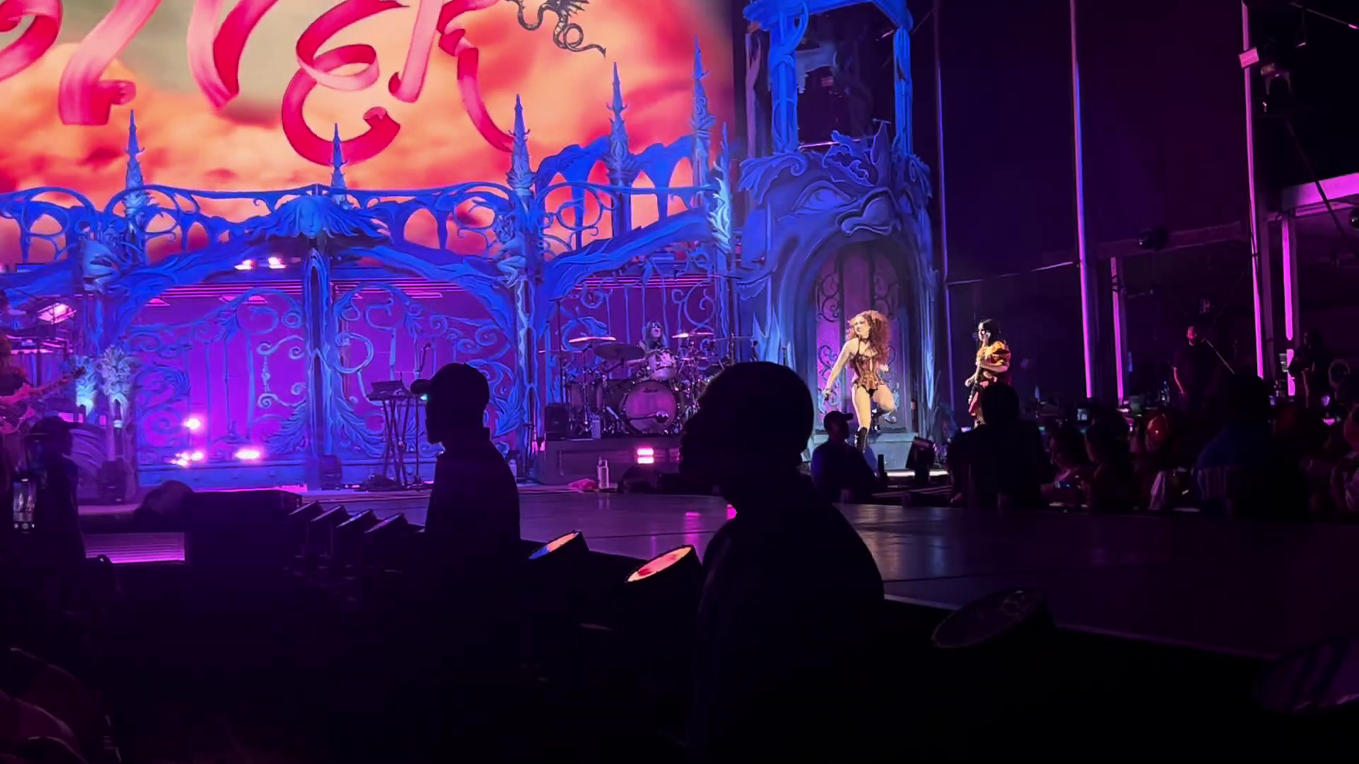 Chappell Roan - Forest Hills 2025 (28)
