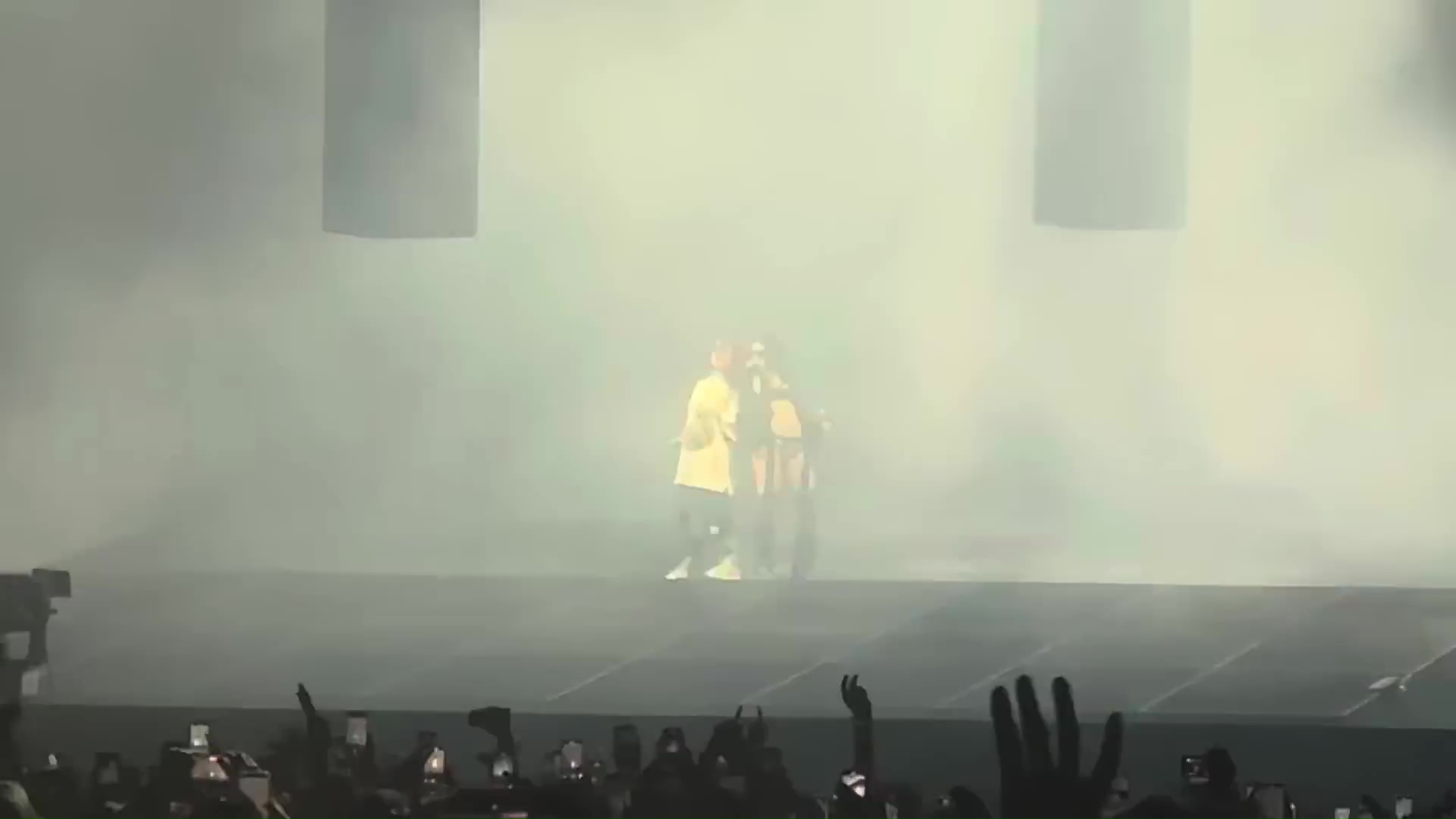 Charli-xcx-Coachella-2025-12
