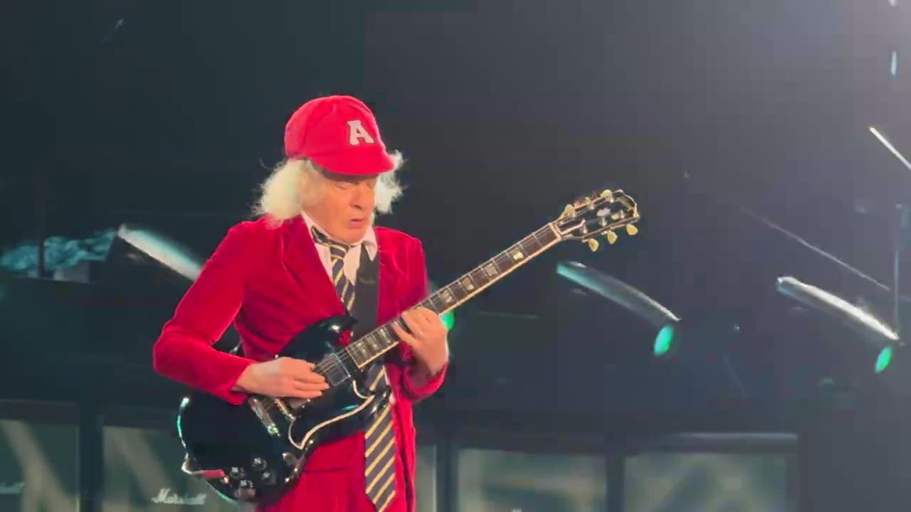 AC_DC-Rose-Bowl-2025-43
