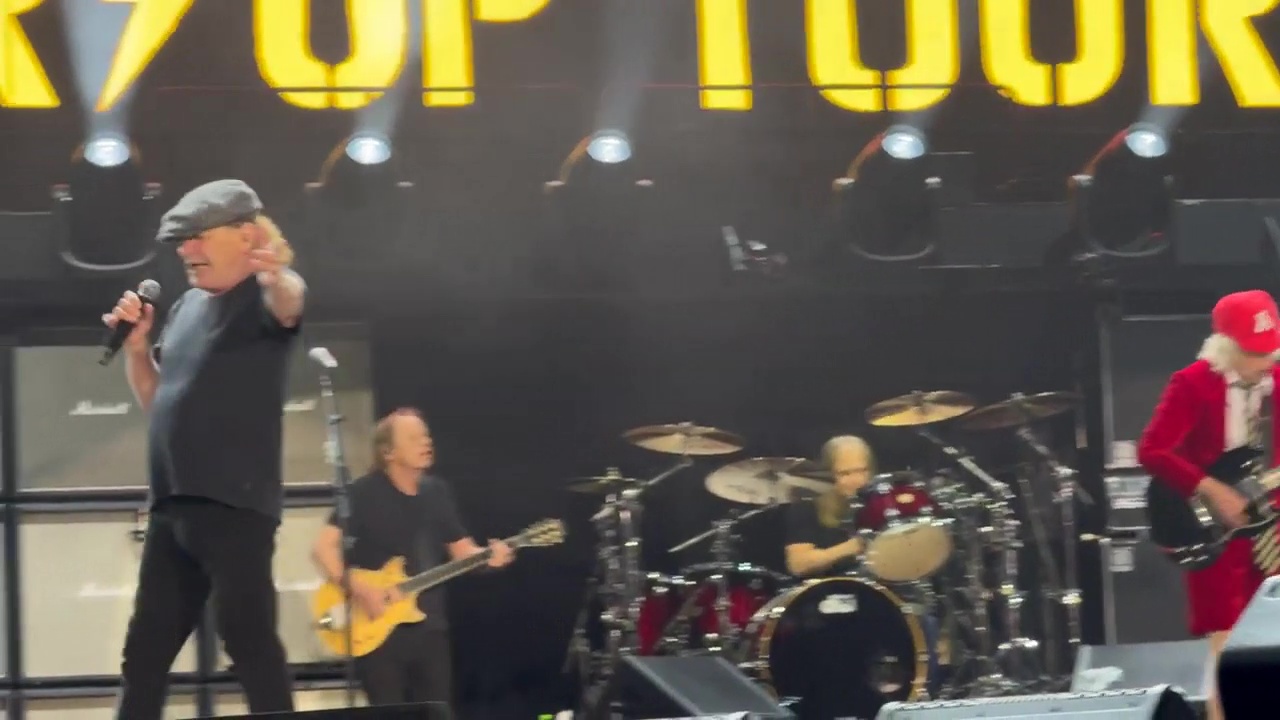 AC_DC-Rose-Bowl-2025-5
