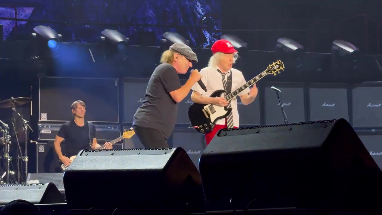 AC_DC-Rose-Bowl-2025-70
