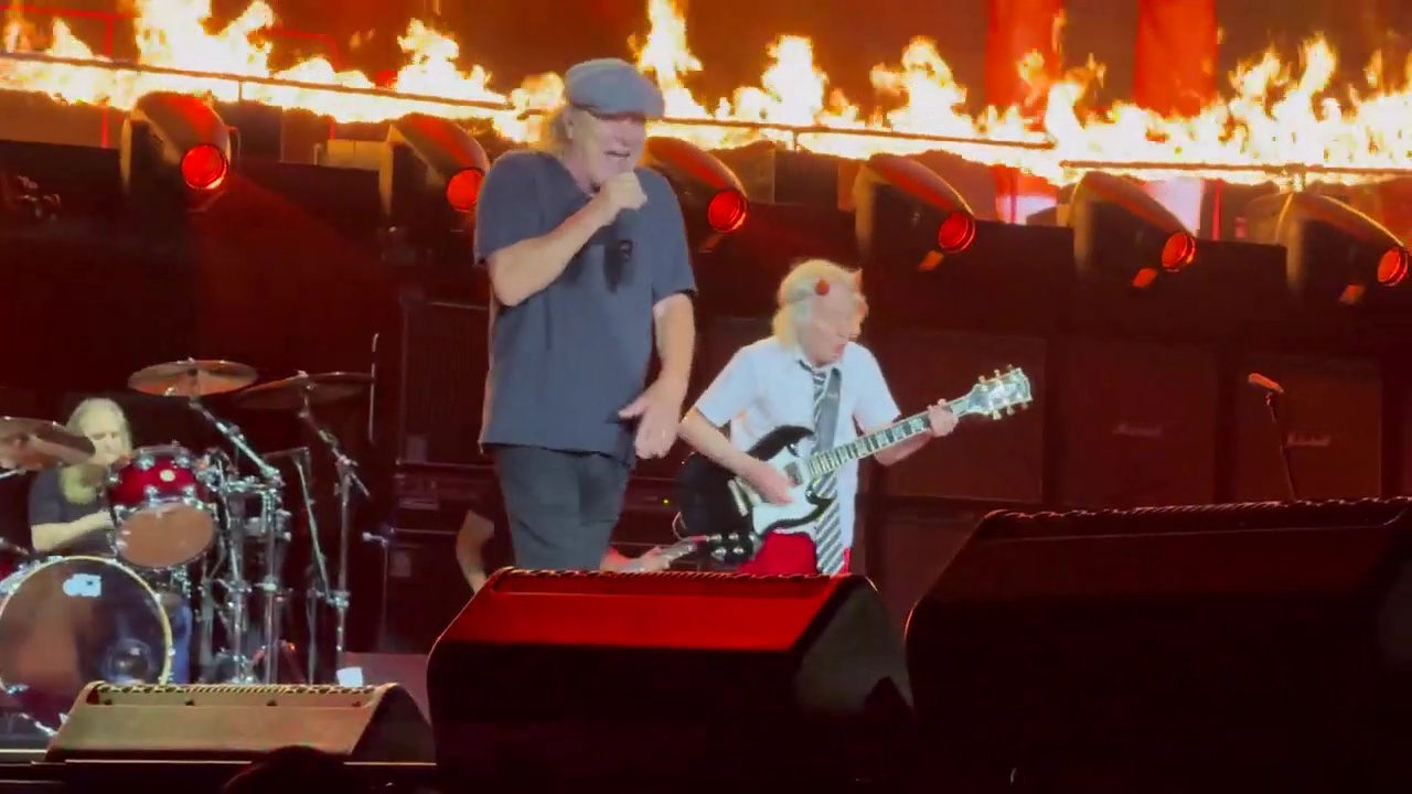 AC_DC-Rose-Bowl-2025-95
