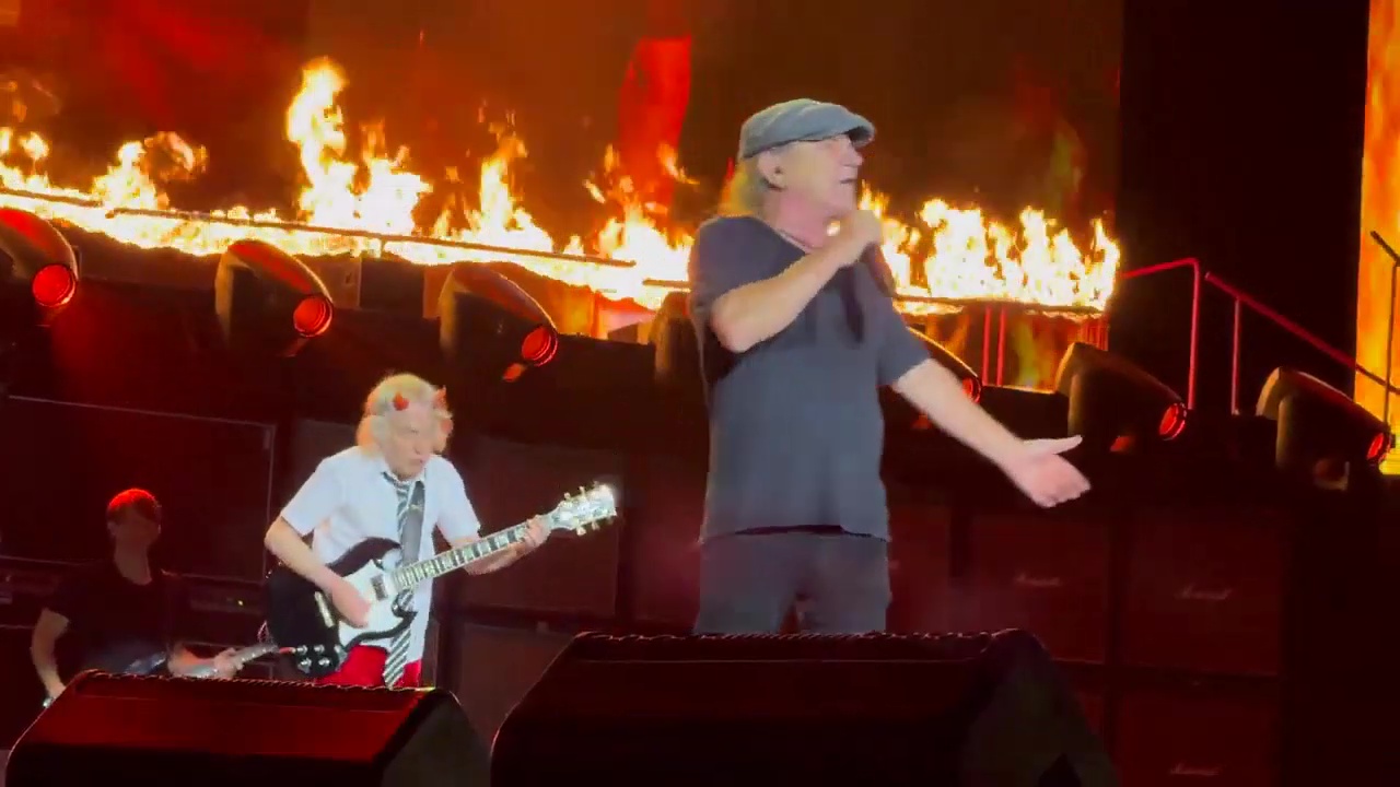 AC_DC-Rose-Bowl-2025-96
