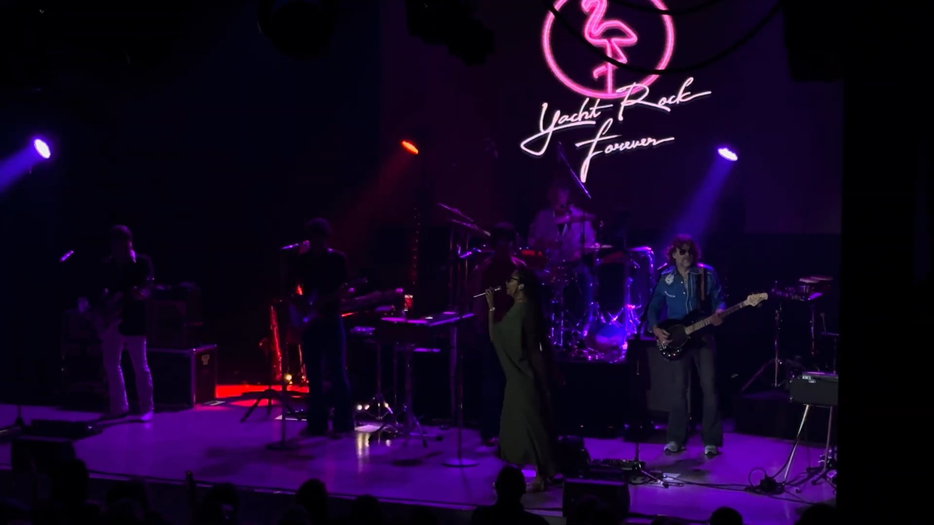 Yacht Rock Revue (6)
