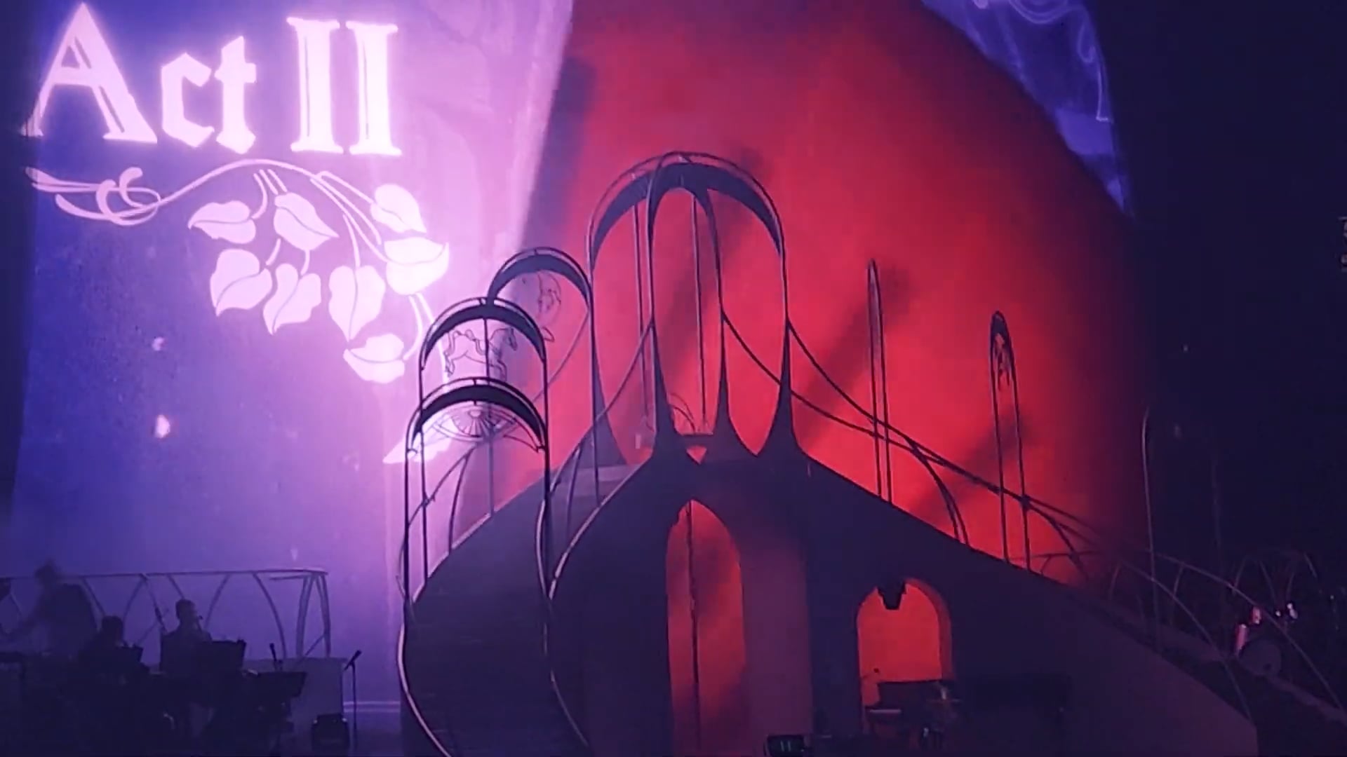 Laufey – Bridgestone Arena, Nashville, TN 2025 (14)
