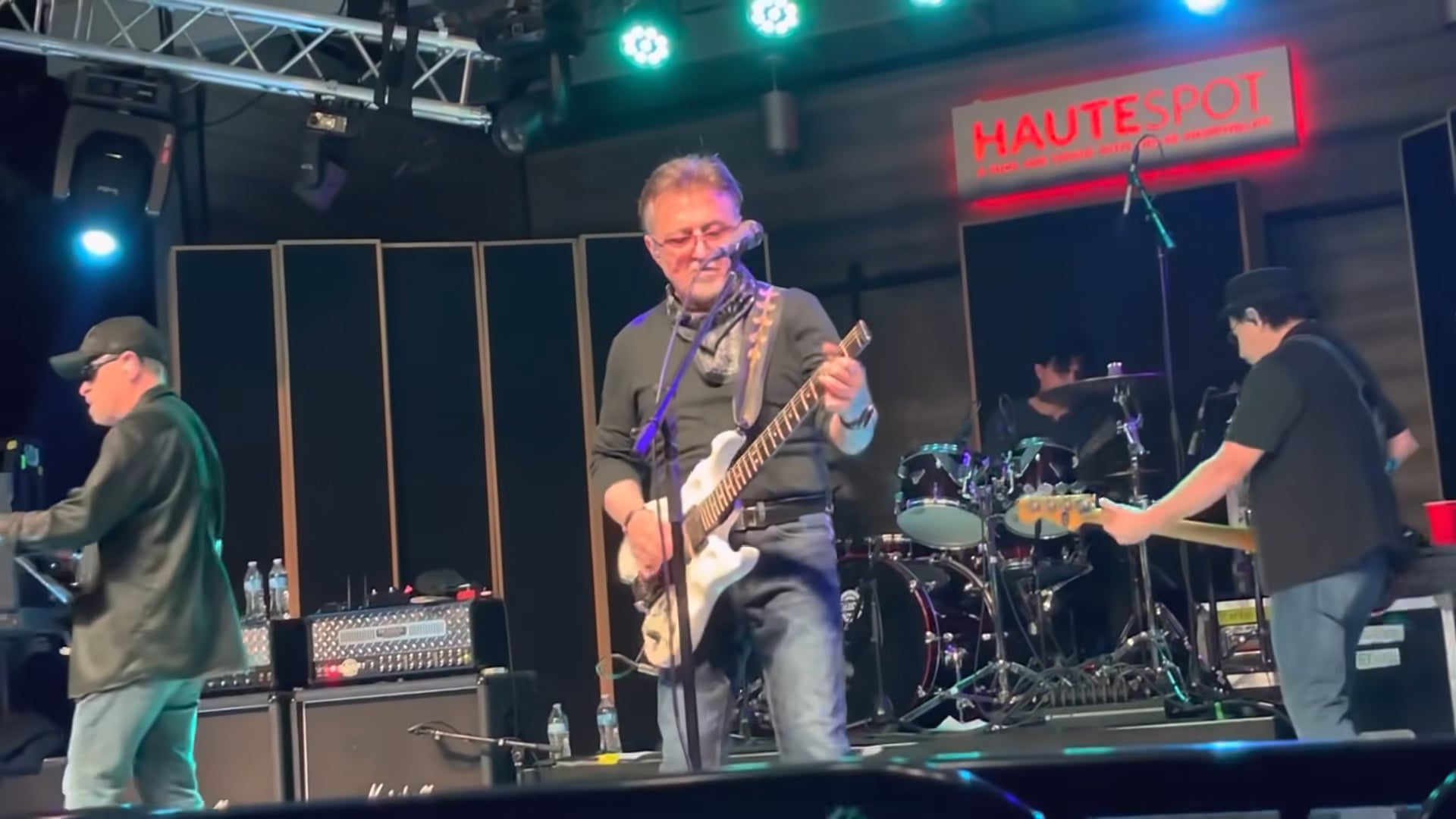 Blue Oyster Cult (5)
